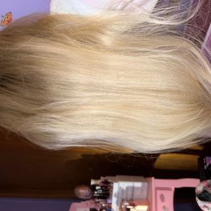 freedom couture wig. Ombre blonde